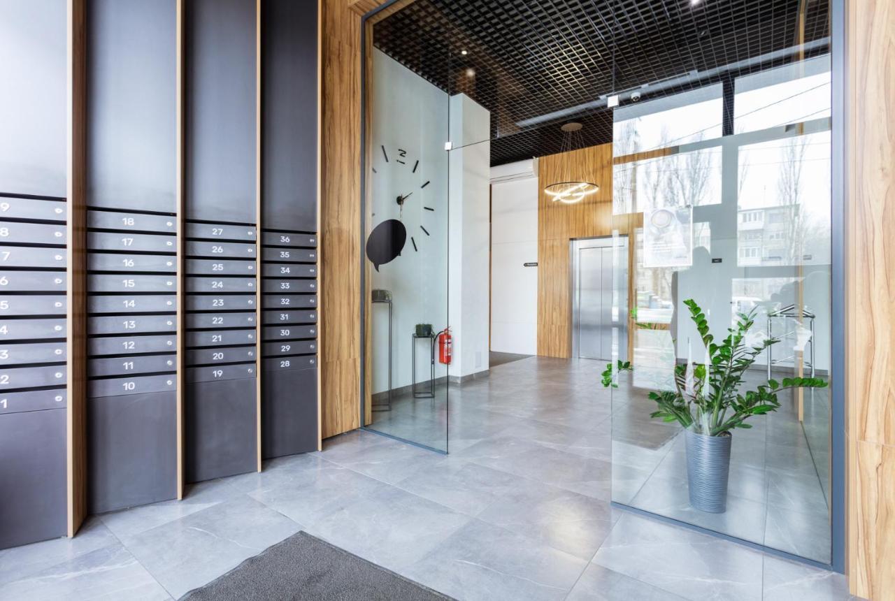 Nyvky Like Home - Studio - Apt 35 Kijev Kültér fotó