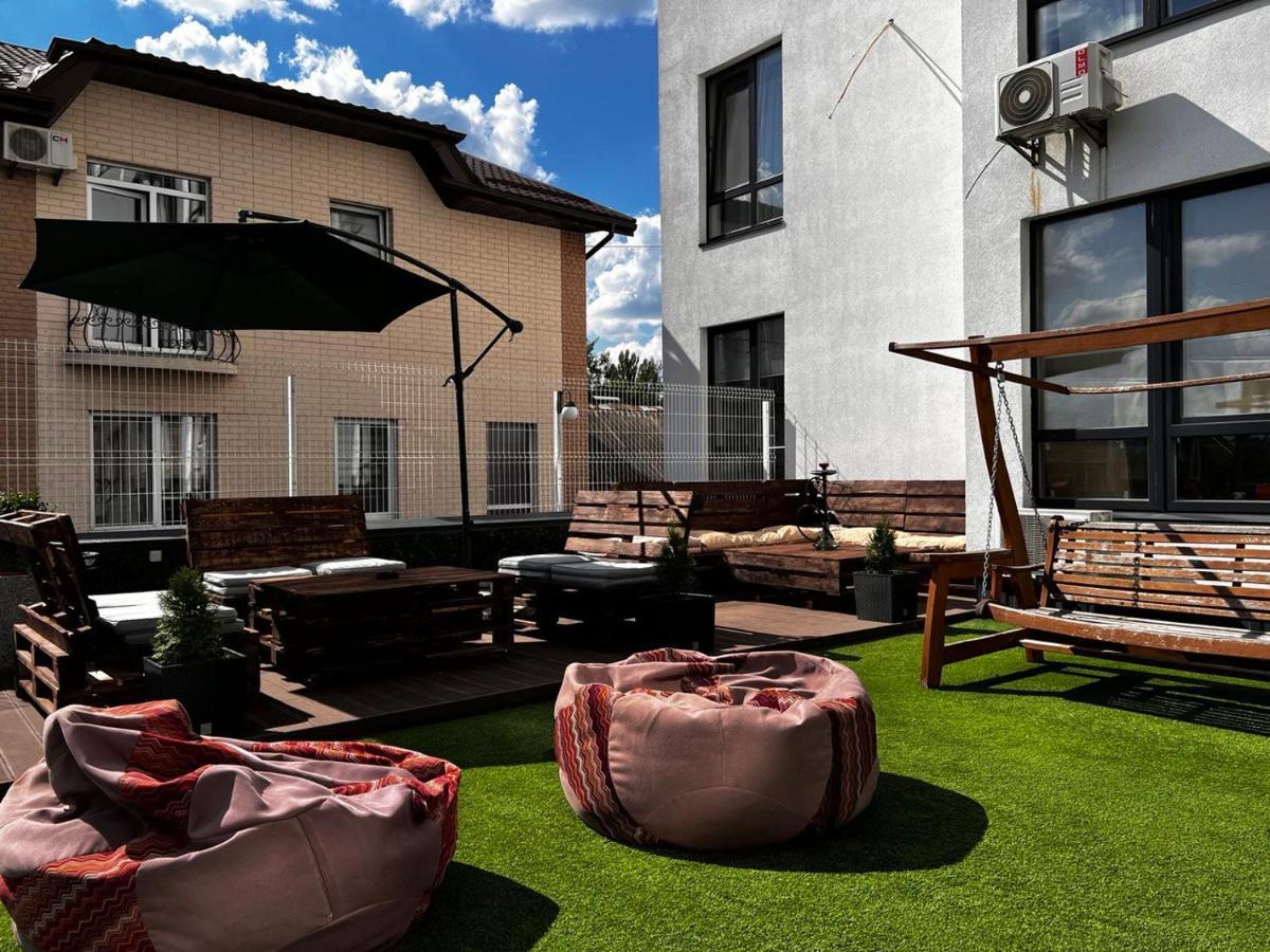 Nyvky Like Home - Studio - Apt 35 Kijev Kültér fotó