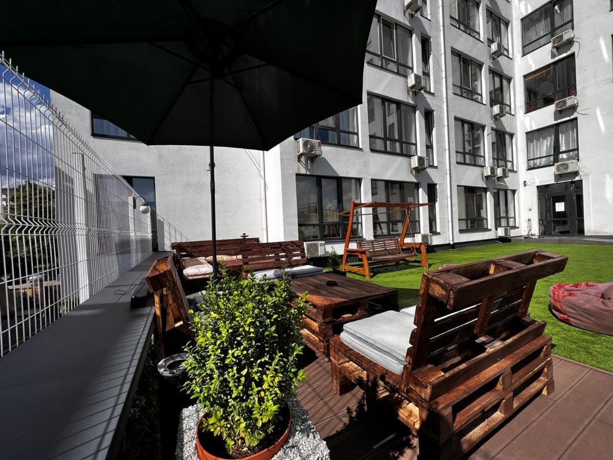 Nyvky Like Home - Studio - Apt 35 Kijev Kültér fotó